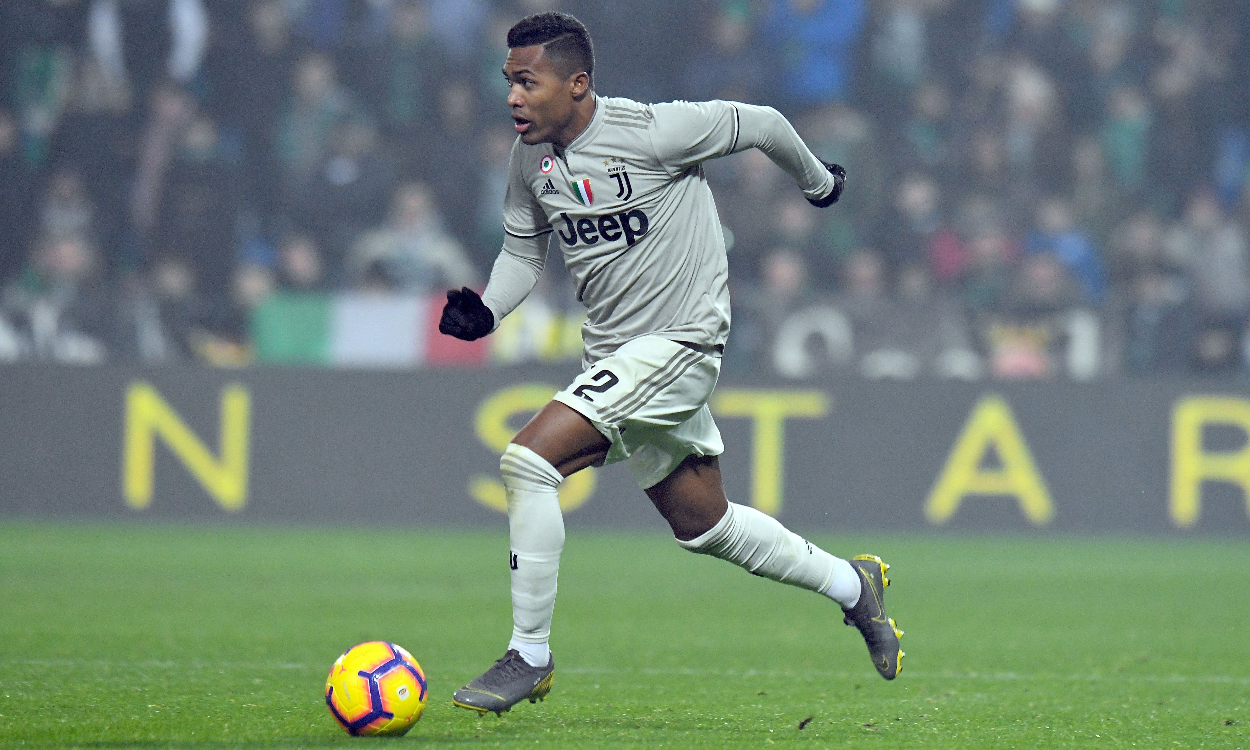 AlexSandro.Juve.2018.19.corsa.jpg